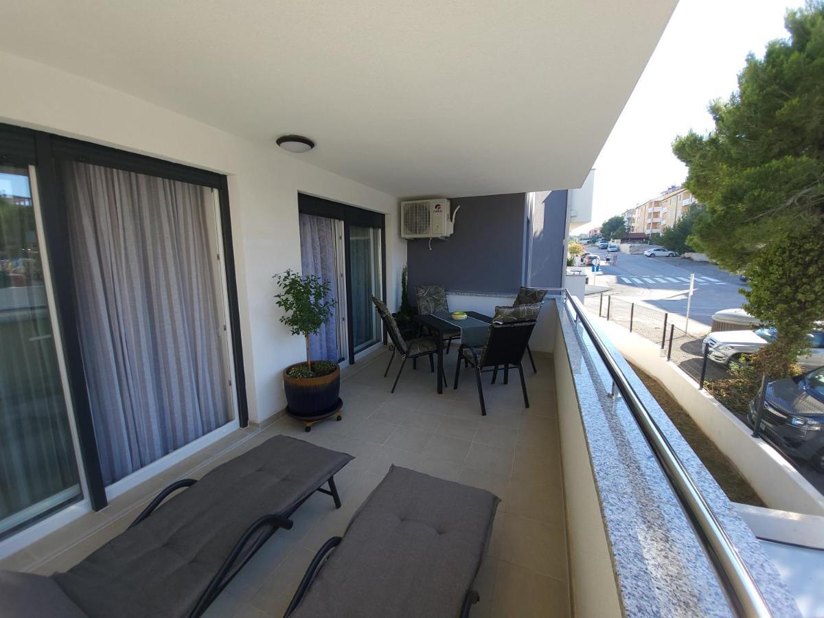 Kiara Apartment