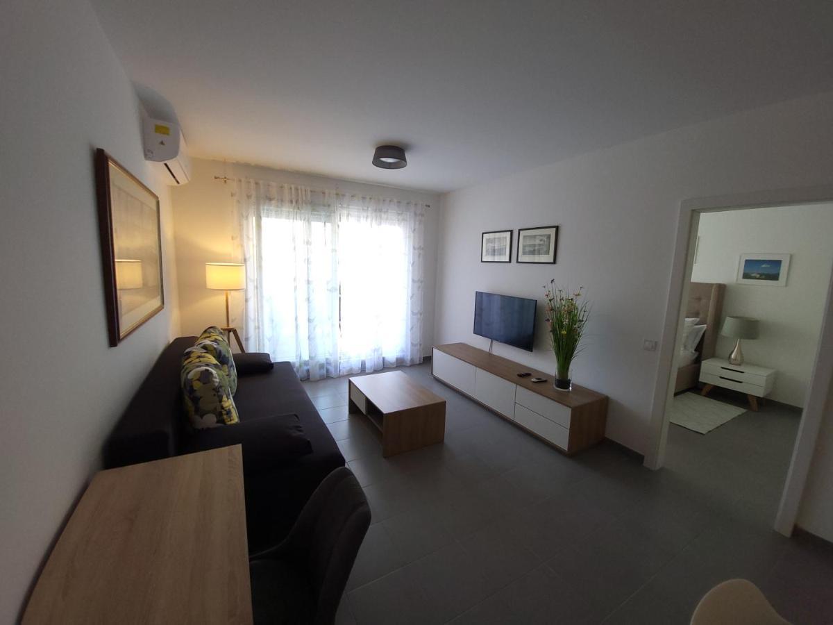 Kiara Apartment